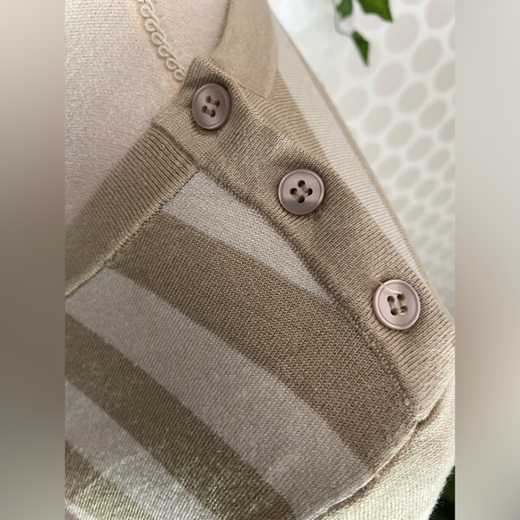 Josephine Chaus Petite short sleeve knit top with one shoulder buttons size P - Picture 6 of 15